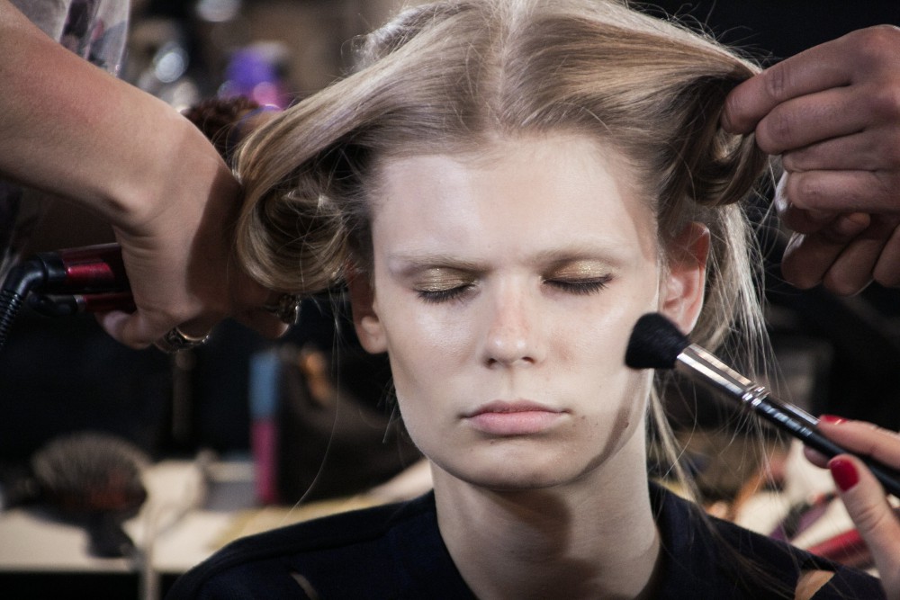 Backstage-Elie-Saab-FW16_0064