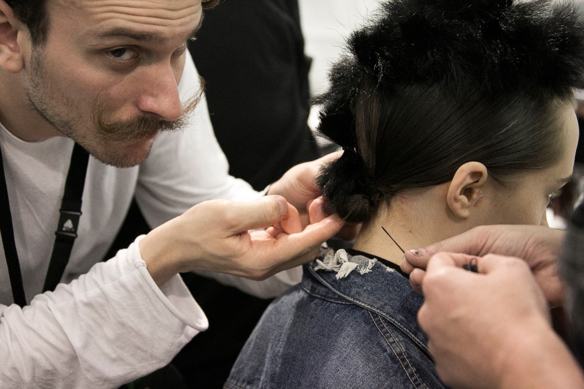 Backstage-Issey-Miyake-FW16_011