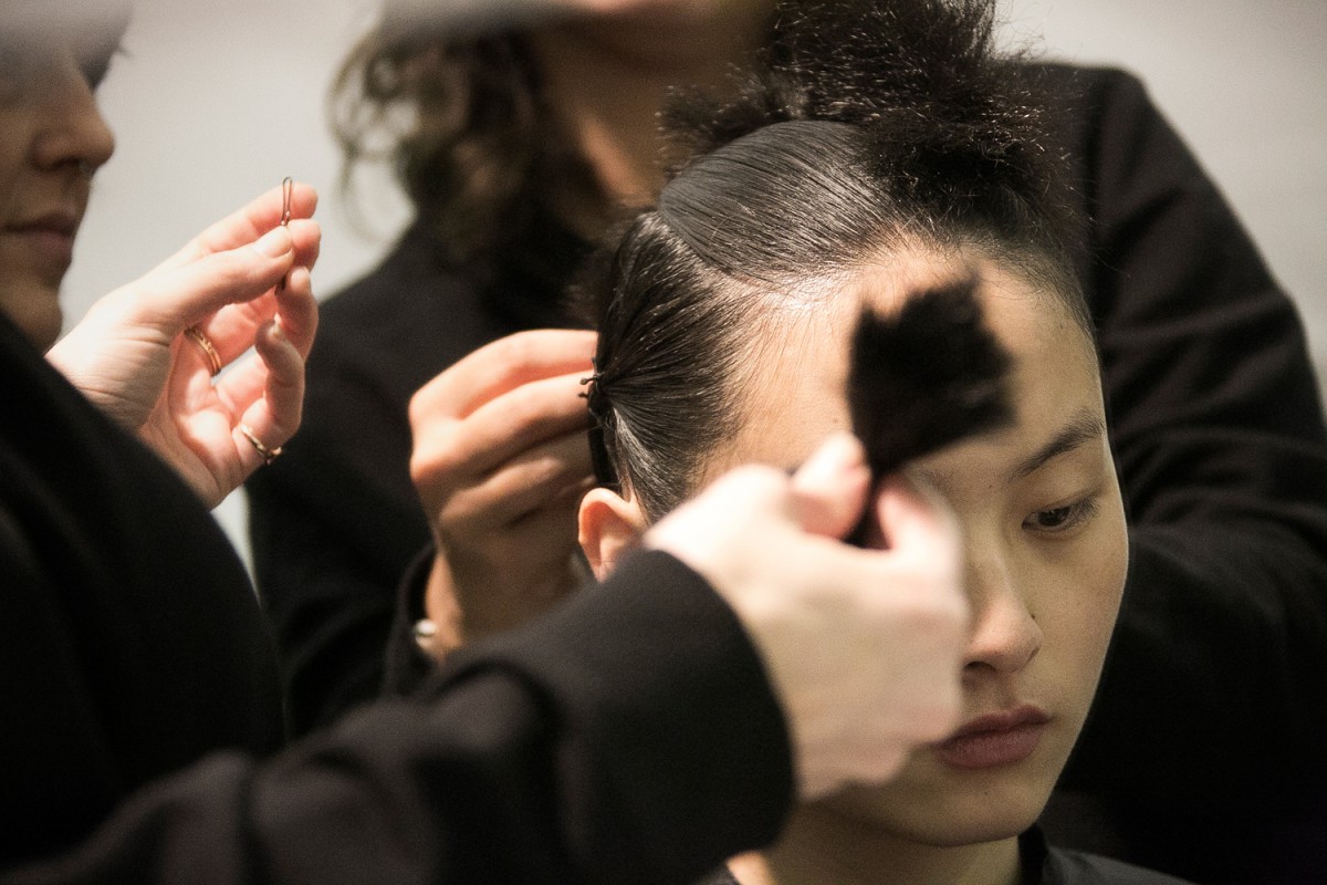 Backstage-Issey-Miyake-FW16_012