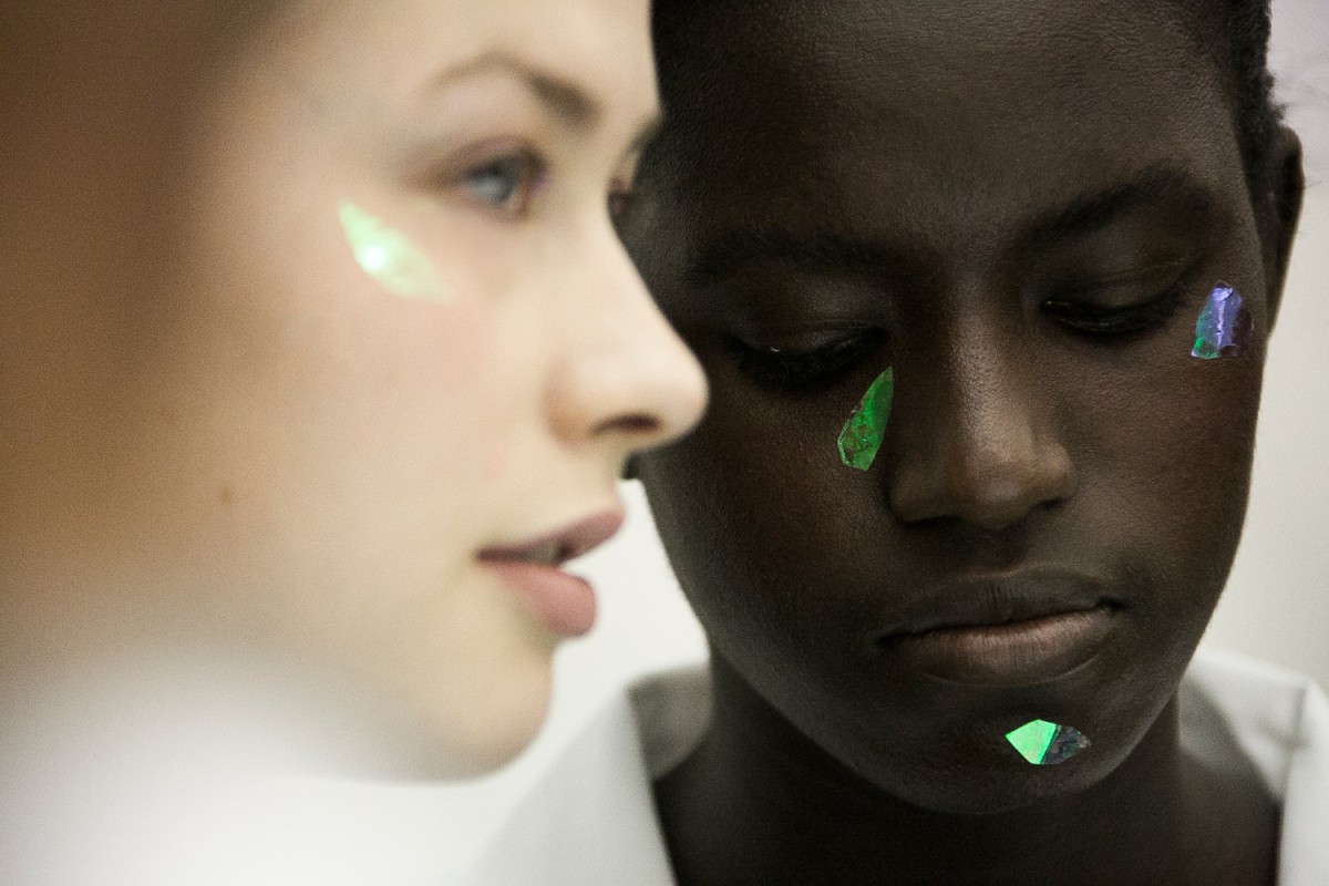 Backstage-Issey-Miyake-FW16_029