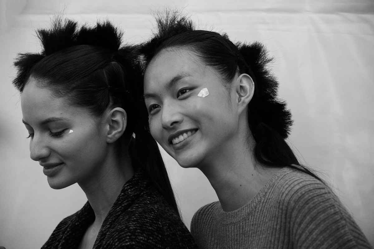 Backstage-Issey-Miyake-FW16_046