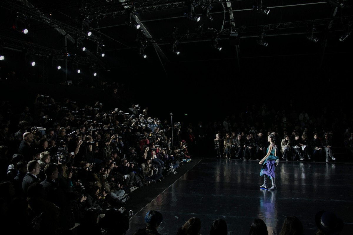 Backstage-Issey-Miyake-FW16_052